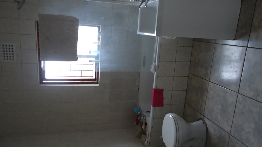 To Let 3 Bedroom Property for Rent in Kenwyn Western Cape